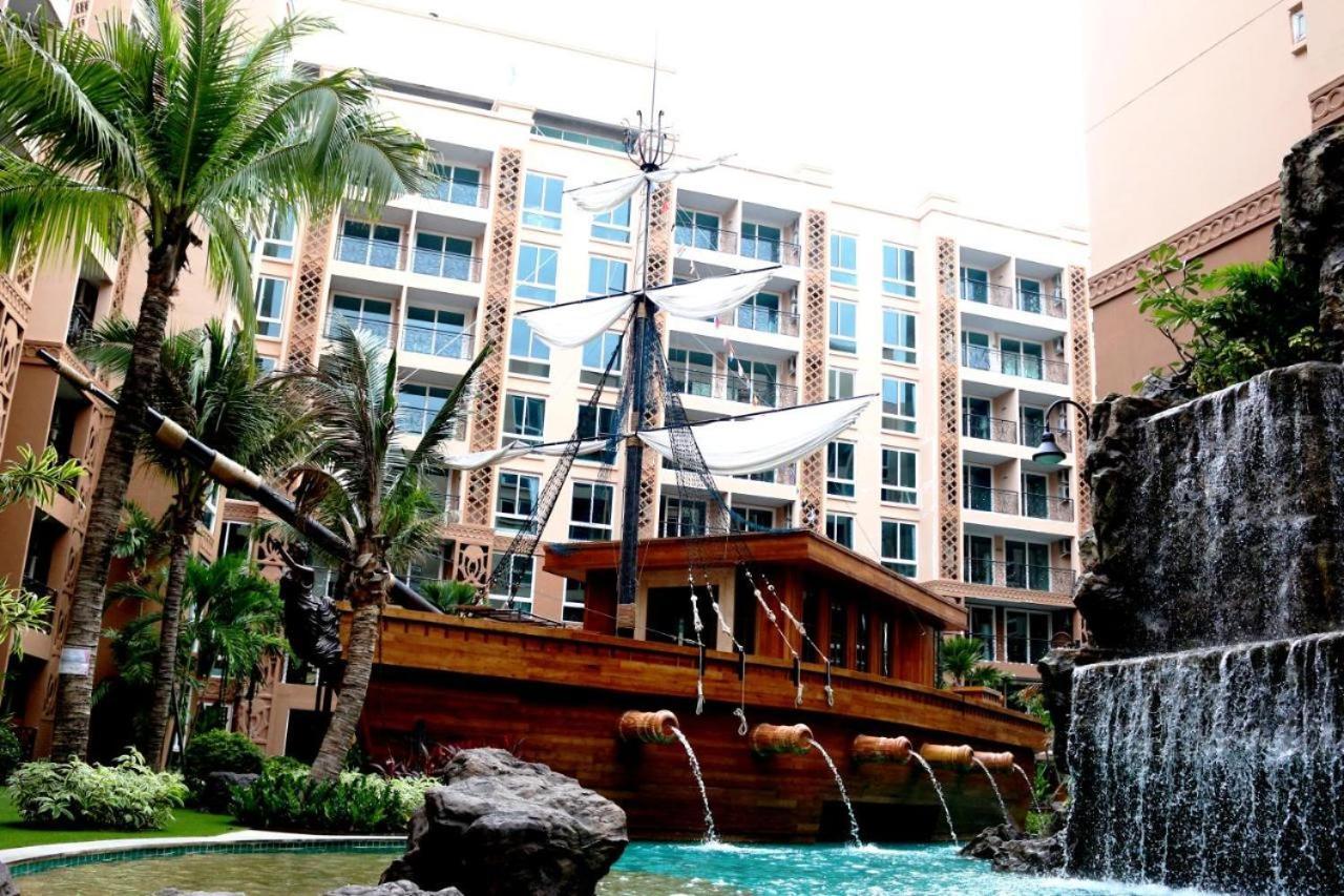 Atlantis Waterpark Apartment Jomtien Beach Exterior photo